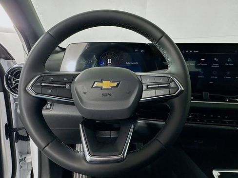 New 2026 Chevrolet Equinox LT image 11