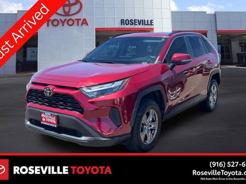 Used 2023 Toyota RAV4 XLE FWD image 1