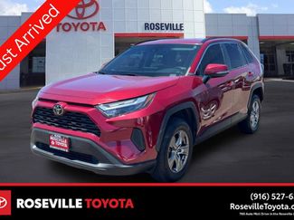 Used 2023 Toyota RAV4 XLE FWD video 1