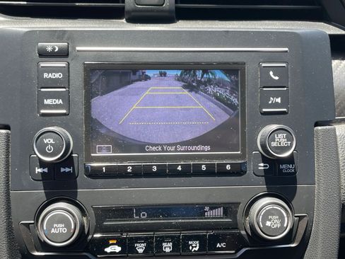Used 2017 Honda Civic Sport image 9
