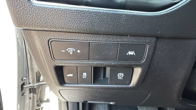 Used 2023 Hyundai Sonata Limited FWD image 18