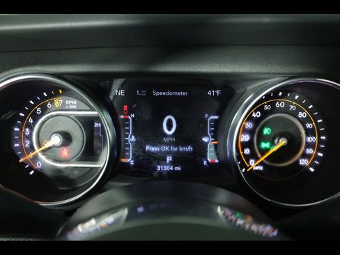 Used 2023 Jeep Gladiator Overland image 21