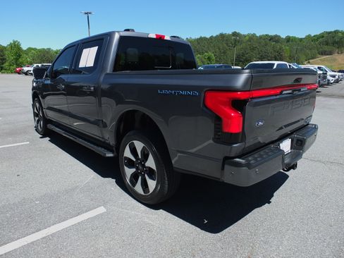 Used 2023 Ford F150 Lightning Platinum AWD/4WD image 5
