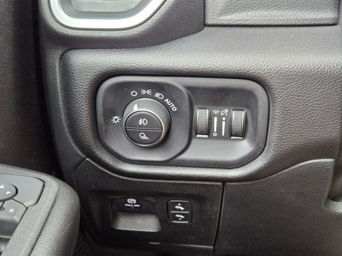 Used 2025 RAM 1500 Big Horn image 24