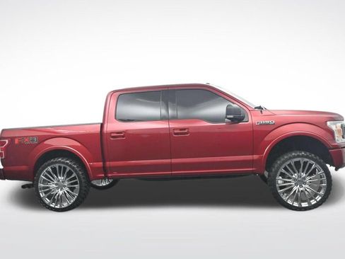 Used 2018 Ford F150 XLT w/ Equipment Group 302A Luxury AWD/4WD image 4