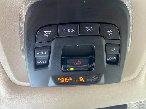 Used 2024 Toyota Corolla Cross XLE w/ Convenience Package image 24