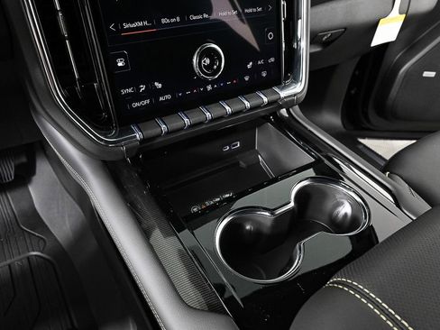 New 2026 GMC Yukon Elevation image 18