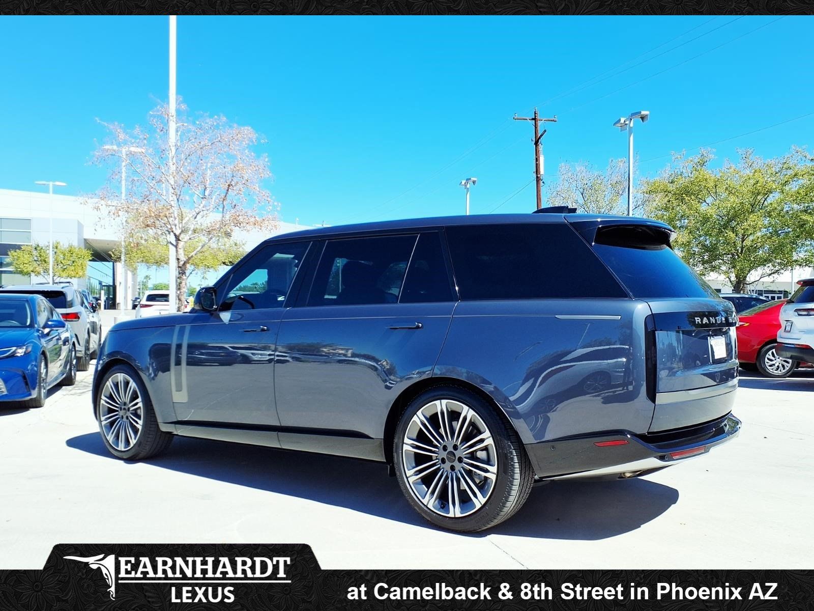 Used 2026 Land Rover Range Rover Long Wheelbase SE AWD/4WD image 9