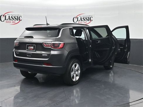 Used 2020 Jeep Compass Latitude w/ Cold Weather Group image 35