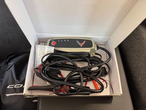 Used 2024 Chevrolet Corvette Stingray Premium Conv w/ Z51 Performance Package image 30