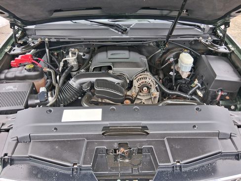 Used 2013 Chevrolet Avalanche LT w/ Suspension Package, Off-Road image 25