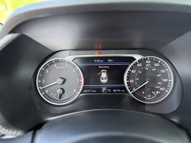 Used 2025 Nissan Sentra SV FWD image 19