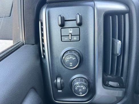 Used 2018 Chevrolet Silverado 1500 LT w/ All Star Edition image 22