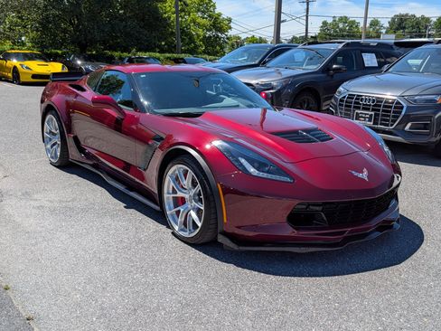 Used 2016 Chevrolet Corvette Z06 w/ 3LZ Preferred Equipment Group RWD image 7