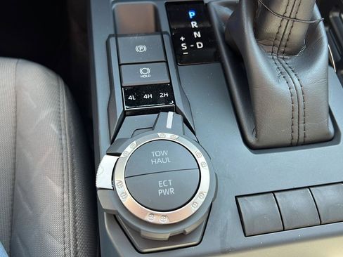 New 2025 Toyota Tacoma SR5 image 18