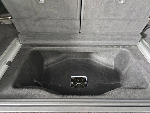 Used 2022 Rivian R1S Launch Edition image 26