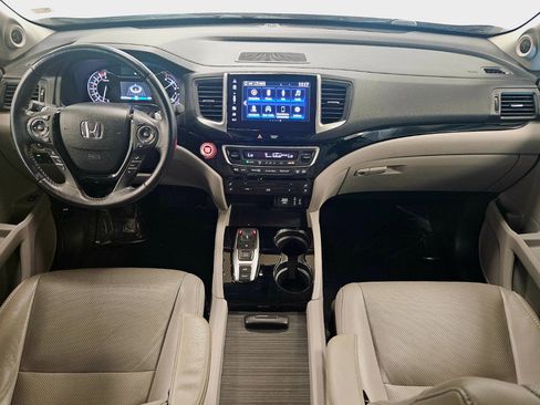 Used 2018 Honda Pilot Elite image 7