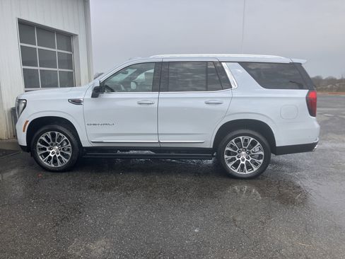 New 2026 GMC Yukon Denali image 4