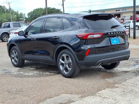Used 2025 Ford Escape ST-Line Select AWD/4WD image 3