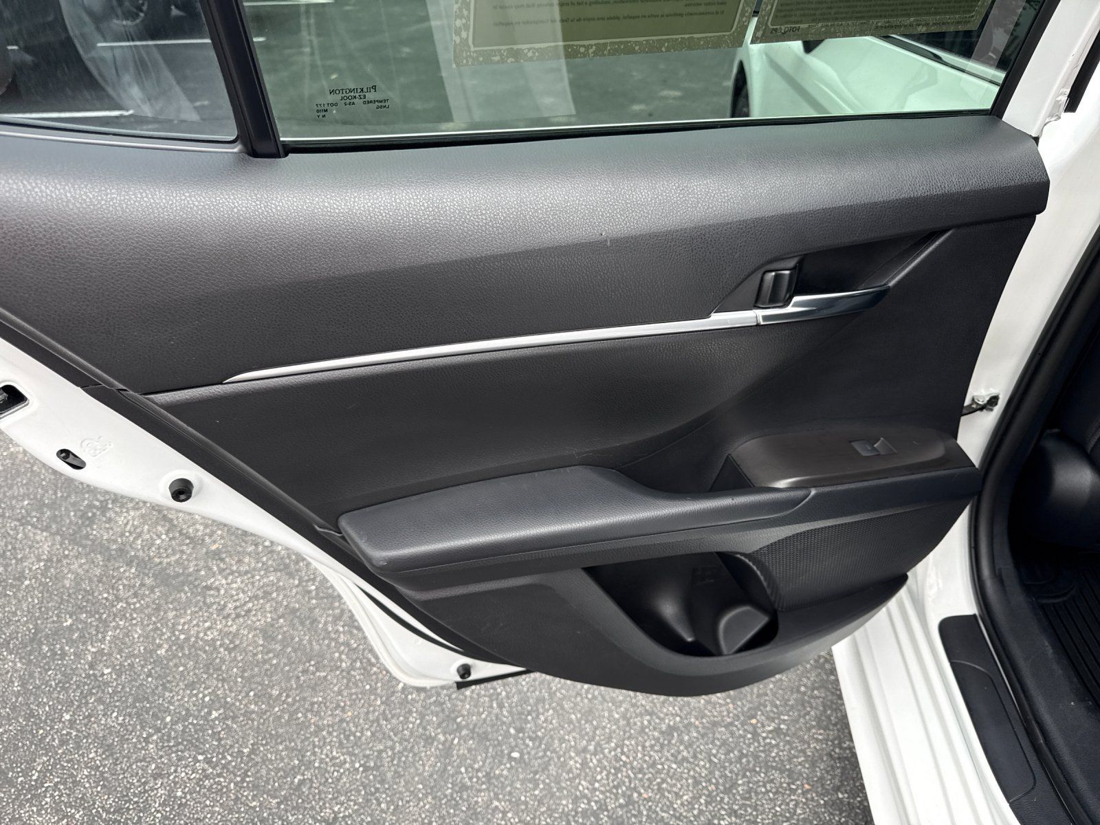 Used 2023 Toyota Camry SE FWD image 22