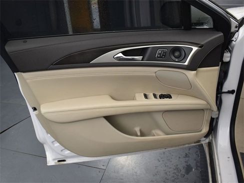 Used 2020 Lincoln MKZ Reserve w/ Elements Package image 10