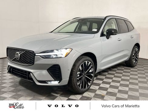 Used 2026 Volvo XC60 B5 Ultra w/ Protection Package Premier image 5