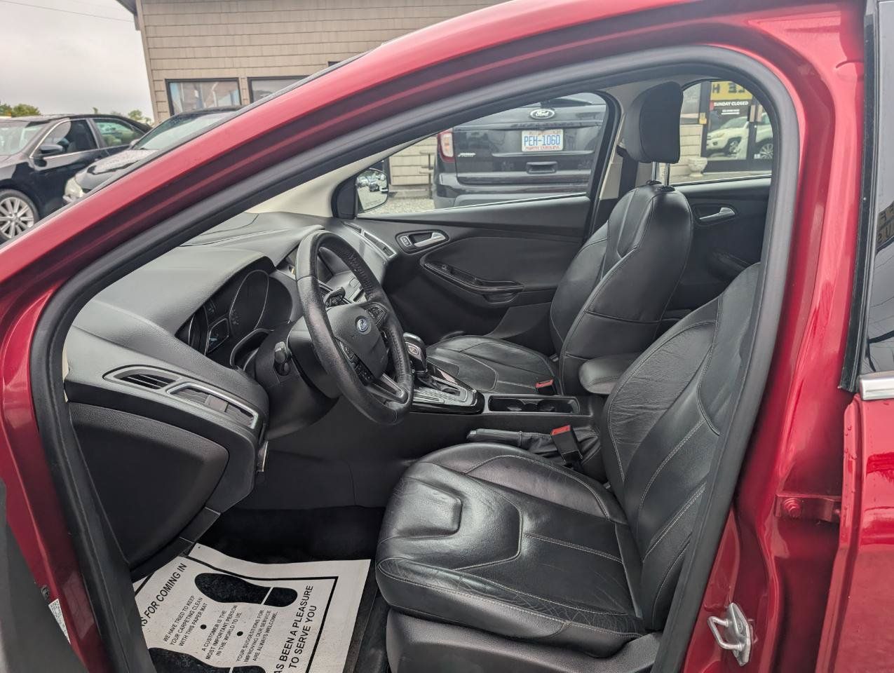 Used 2015 Ford Focus Titanium FWD image 13