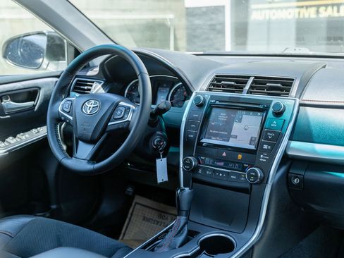 Used 2015 Toyota Camry XSE FWD image 15