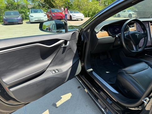 Used 2019 Tesla Model S Long Range AWD/4WD image 8