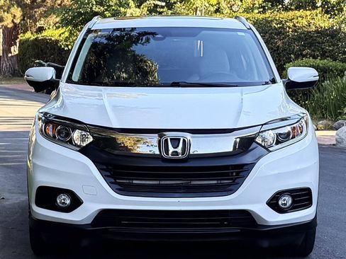 Used 2021 Honda HR-V EX image 9