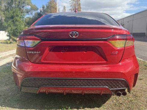 Used 2020 Toyota Corolla SE image 2