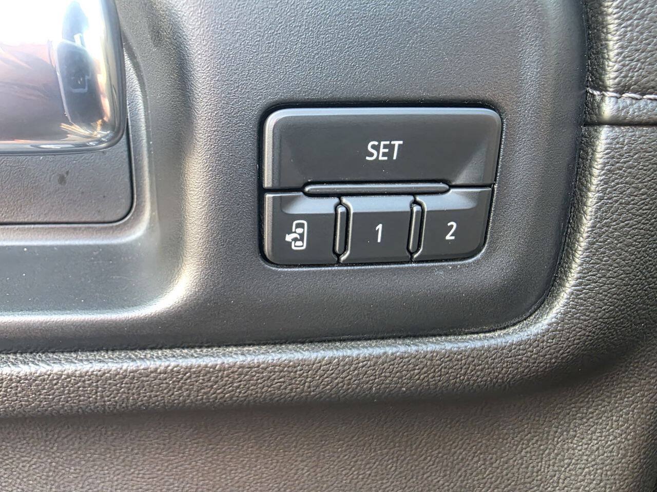 Used 2022 Chevrolet Silverado 2500 High Country w/ Z71 Off-Road Package AWD/4WD image 18