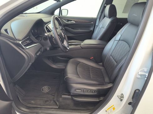 Used 2023 Buick Enclave Avenir w/ Avenir Technology Package AWD/4WD image 23