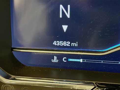 Used 2023 Chevrolet Silverado 1500 LT image 19