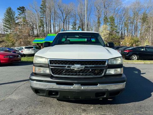 Used 2006 Chevrolet Silverado 1500 W/T image 2