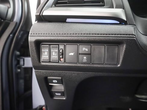 Used 2025 Honda Odyssey Touring image 41