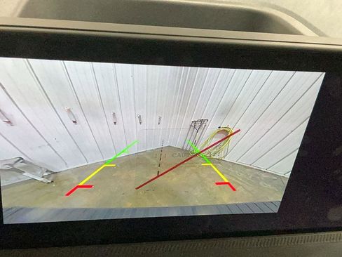 New 2025 Ford Maverick XL image 18