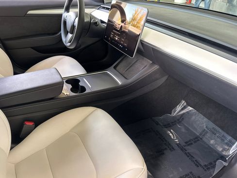Used 2022 Tesla Model 3 image 14