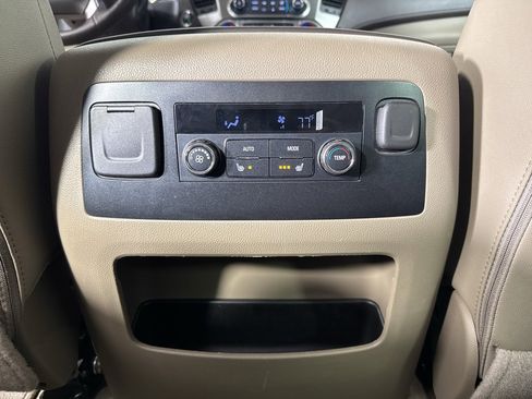 Used 2017 Chevrolet Tahoe LT w/ LT Signature Package image 23