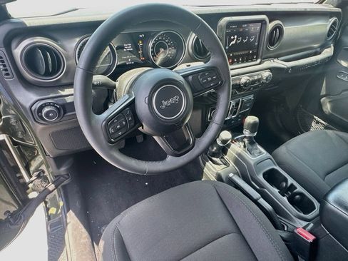 Certified 2023 Jeep Wrangler Unlimited Sport AWD/4WD image 10