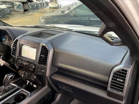 Used 2019 Ford F150 XLT w/ Equipment Group 302A Luxury image 18