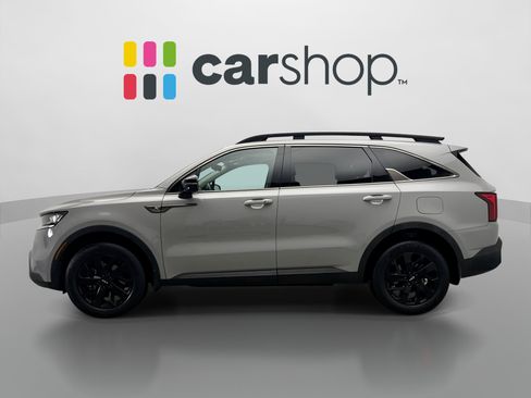 Used 2022 Kia Sorento S w/ Panoramic Sunroof Package AWD/4WD image 2