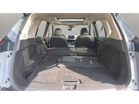 Used 2023 Nissan Rogue SL AWD/4WD image 15