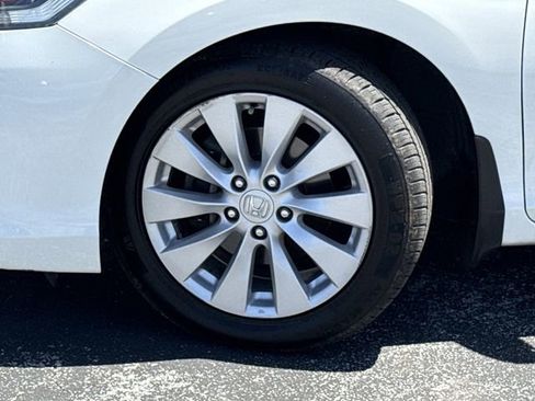 Used 2015 Honda Accord EX-L image 39