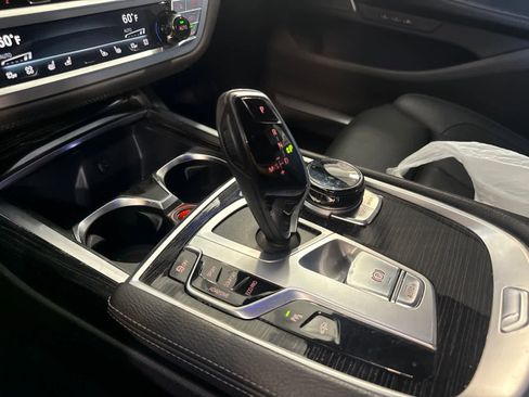 Used 2019 BMW 740i w/ Executive Package RWD image 26