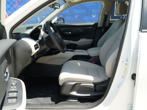 New 2027 Honda HR-V LX image 16