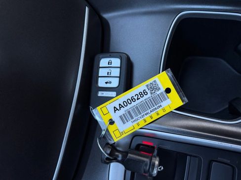 Used 2020 Honda Accord Touring image 18