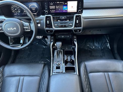 Used 2023 Kia Sorento SX AWD/4WD image 14
