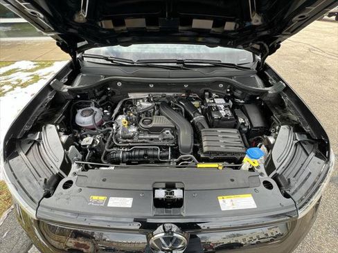 Certified 2025 Volkswagen Taos SE AWD/4WD image 24