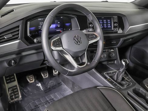 Used 2024 Volkswagen Jetta Sport FWD image 4